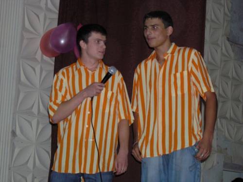 327968475.jpg
